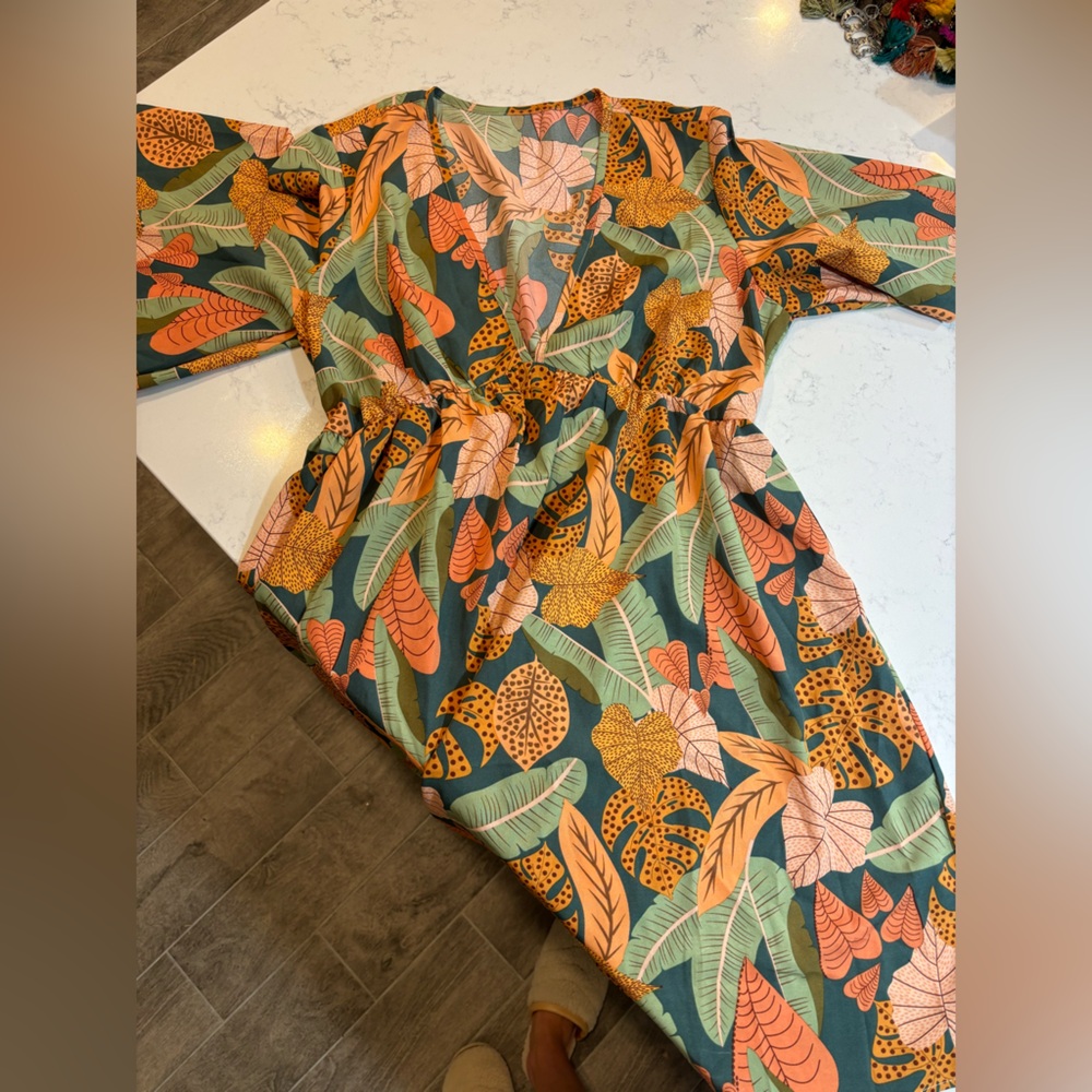 Multicolor dress with leaves